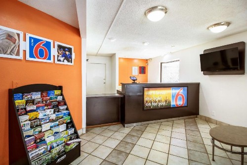 Motel 6-Dayton OH - Englewood - image 10