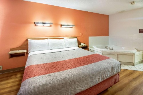 Motel 6-Dayton OH - Englewood - image 29