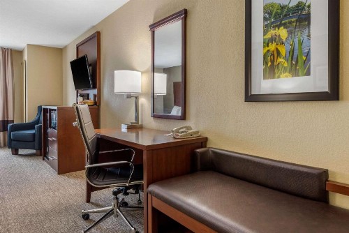 Comfort Suites Dayton-Wright Patterson - image 19
