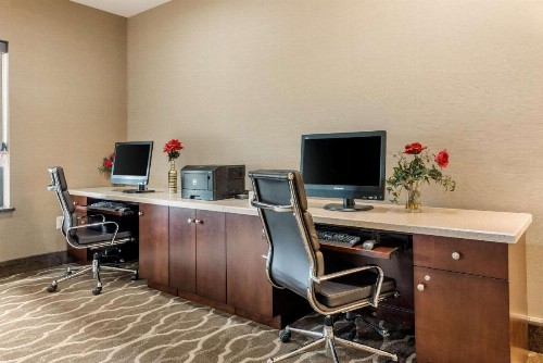 Comfort Suites Dayton-Wright Patterson - image 25