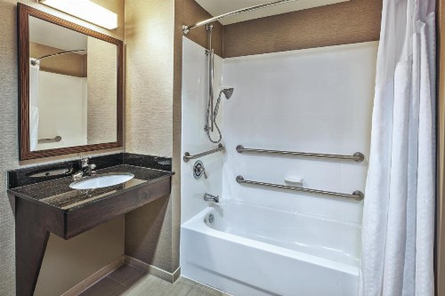 Holiday Inn Express & Suites Dayton South - I-675 an IHG Hotel - image 29