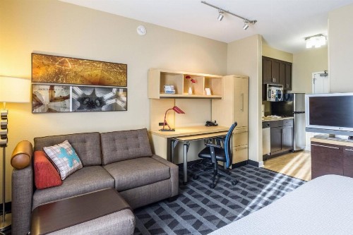 TownePlace Suites Dayton North - image 9