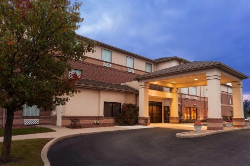 Country Inn & Suites by Radisson Dayton South OH - image 2