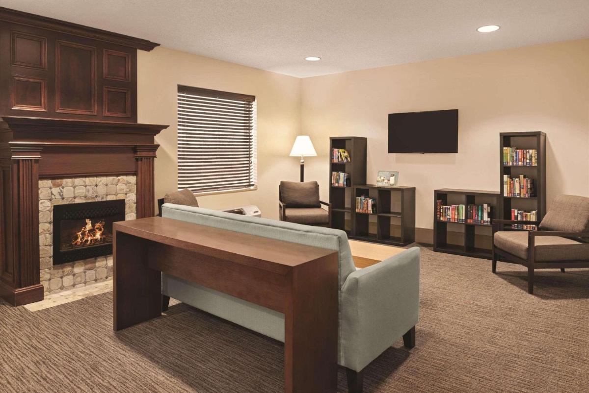 Country Inn & Suites by Radisson Dayton South OH - image 4