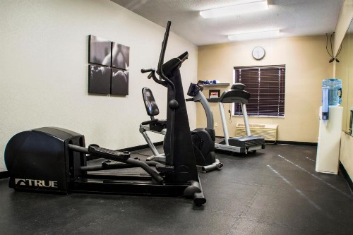 Country Inn & Suites by Radisson Dayton South OH - image 41