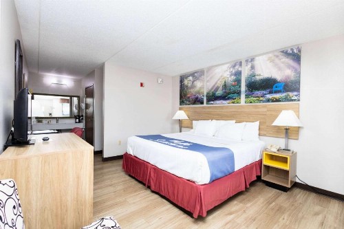 Days Inn by Wyndham Dayton Huber Heights Northeast - image 18
