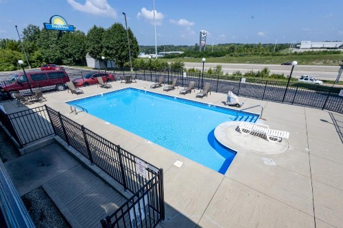 Days Inn by Wyndham Dayton Huber Heights Northeast - image 29