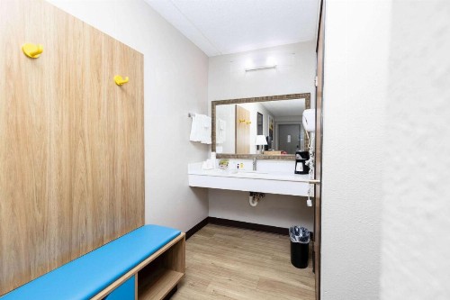 Days Inn by Wyndham Dayton Huber Heights Northeast - image 33