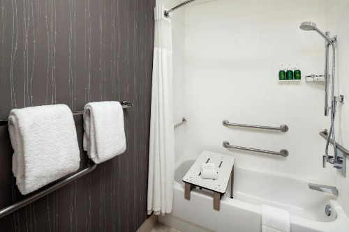 Courtyard by Marriott Dayton North - image 4