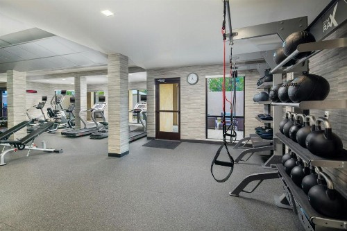 Courtyard by Marriott Dayton North - image 5