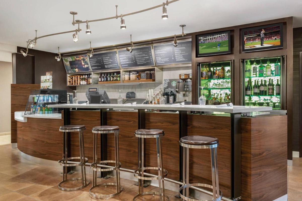 Courtyard by Marriott Dayton North - image 6