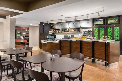 Courtyard by Marriott Dayton North - image 8