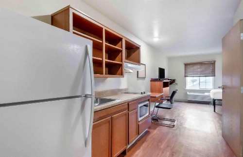 WoodSpring Suites Dayton South - image 20