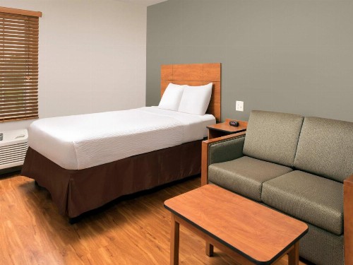 WoodSpring Suites Dayton South - image 29