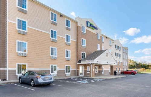 WoodSpring Suites Dayton South - image 6