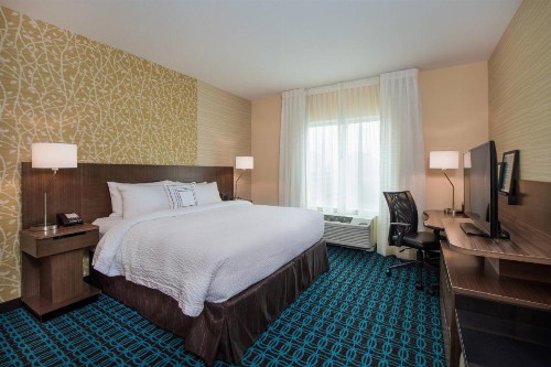 Fairfield Inn & Suites by Marriott Dayton - image 24