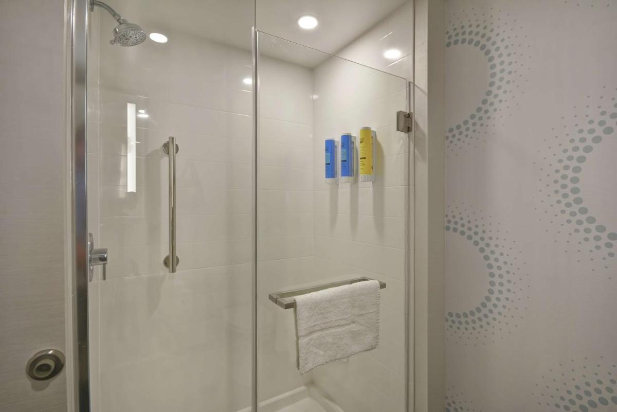 Tru By Hilton Beavercreek Dayton - image 5