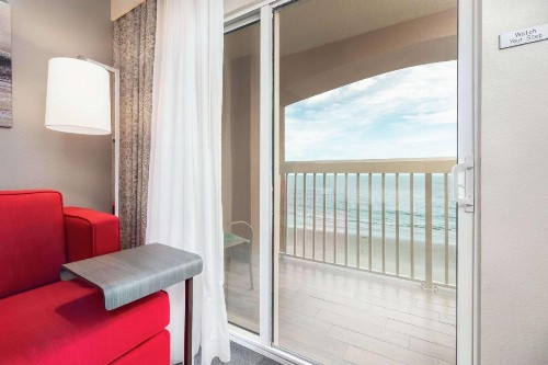 Hampton Inn Daytona Shores-Oceanfront - image 20