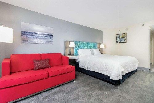 Hampton Inn Daytona Shores-Oceanfront - image 4