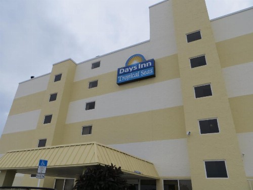 Days Inn by Wyndham Daytona Oceanfront - image 27