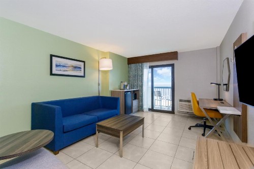 Holiday Inn Express & Suites Oceanfront Daytona Beach Shores an IHG Hotel - image 33