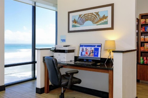 Holiday Inn Express & Suites Oceanfront Daytona Beach Shores an IHG Hotel - image 38