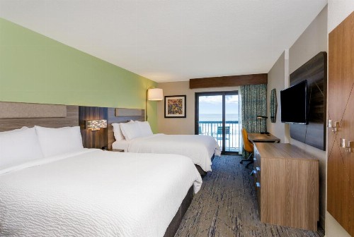 Holiday Inn Express & Suites Oceanfront Daytona Beach Shores an IHG Hotel - image 9