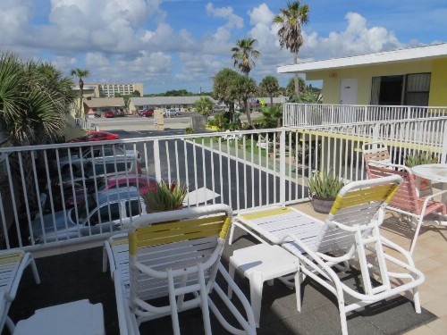 Sand Castle Motel - image 21
