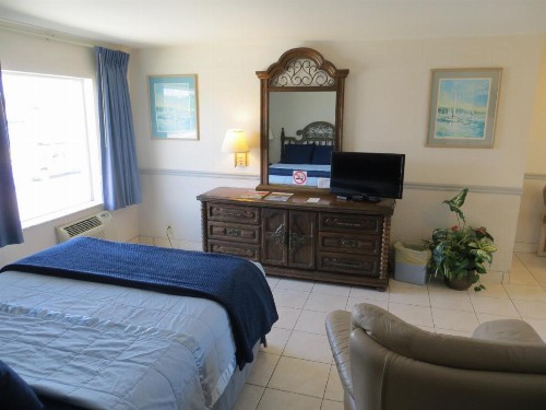 Sand Castle Motel - image 39