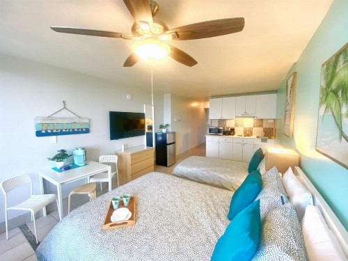 Pirates Cove Resort Studios! - image 17