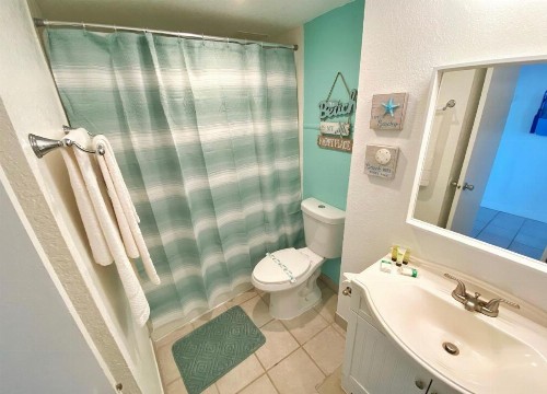 Pirates Cove Resort Studios! - image 8
