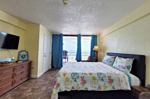 Beach Condo Unit #435 - image 20