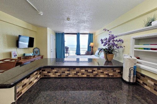 Beach Condo Unit #435 - image 34