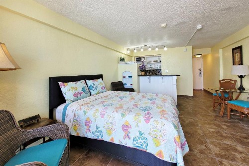 Beach Condo Unit #435 - image 35