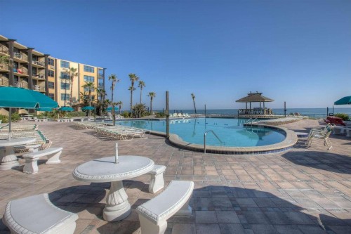 Beach Condo Unit #538 - image 7
