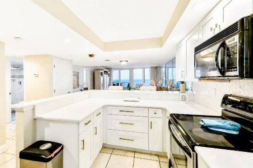 Shores Club - 1002 - image 8