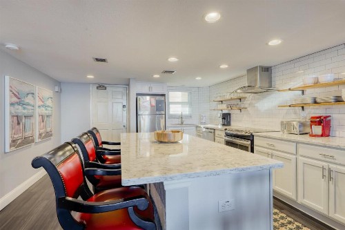 Shores Club - 305 - image 9