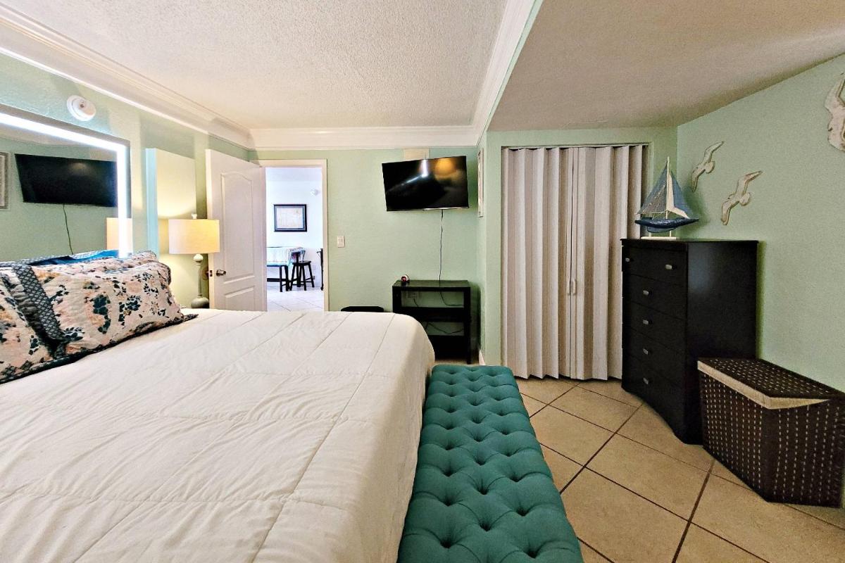 Pirates Cove Condo Unit #715 - image 2