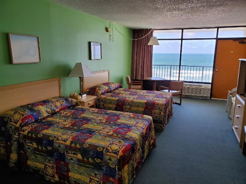 South Shore Motel - image 9