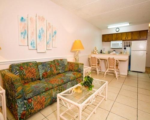 Pleasure and Comfort Condo at Daytona Beach - One Bedroom Condo #1 - image 11