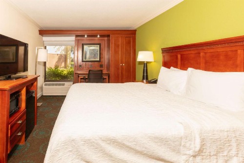 Hampton Inn Daytona Speedway-Airport - image 15