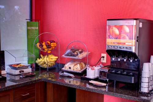 Hampton Inn Daytona Speedway-Airport - image 7