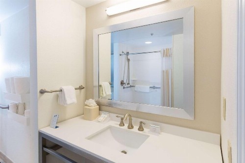 Hilton Garden Inn Daytona Beach Airport - image 23
