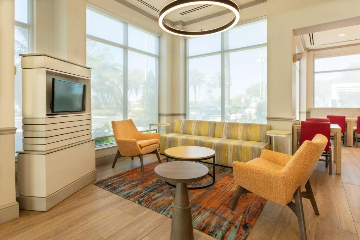 Hilton Garden Inn Daytona Beach Airport - image 6