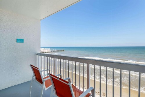 Comfort Inn & Suites Daytona Beach Oceanfront - image 19