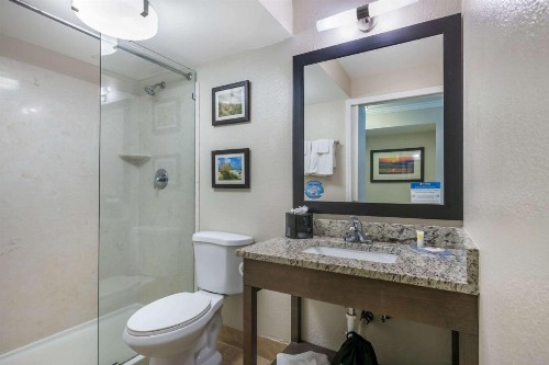 Comfort Inn & Suites Daytona Beach Oceanfront - image 21