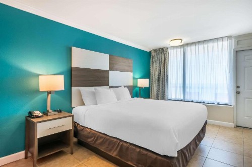 Comfort Inn & Suites Daytona Beach Oceanfront - image 25