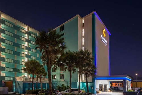 Comfort Inn & Suites Daytona Beach Oceanfront - image 3