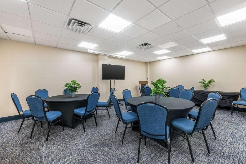 Comfort Inn & Suites Daytona Beach Oceanfront - image 40