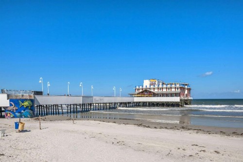 Comfort Inn & Suites Daytona Beach Oceanfront - image 49